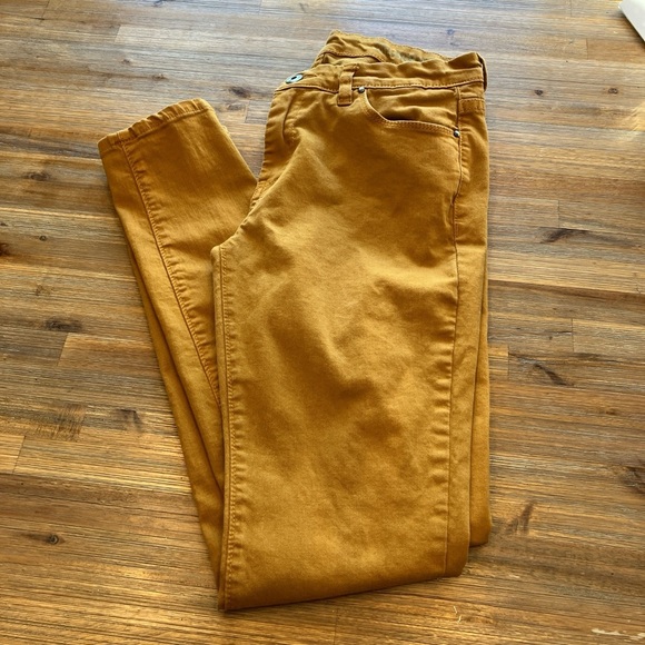 Blank NYC Denim - BlankNYC Women's Skinny Fit Mid-rise Jeans in Mustard Golden Yellow Sz 30